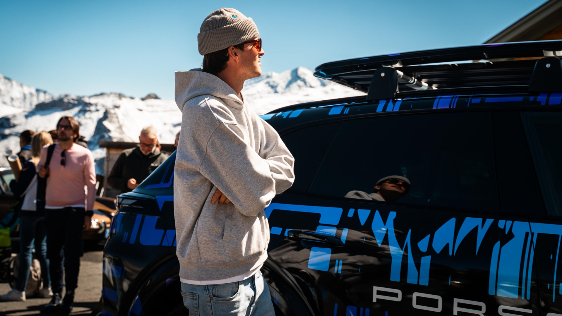 04_Cayenne Electric am Großglockner Porsche zeigt vollelektrisches SUV auf historisch
