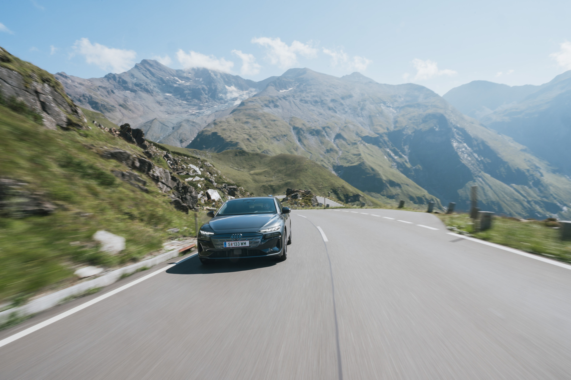 22_Von Apetlon zur Edelweißspitze im Audi A6 e-tron quattro.jpg